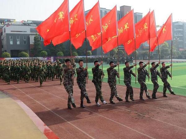 成都铁路学校国庆放假通知_招生问答