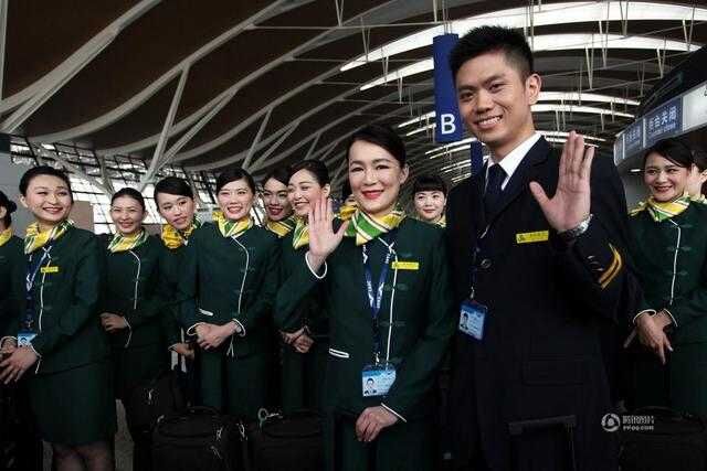 大陆首批24位台湾籍空乘亮相选拔系百里挑一_招生问答