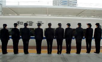 成都航空高铁乘务学校招生简章及招生对象和要求_成都铁路学校招生